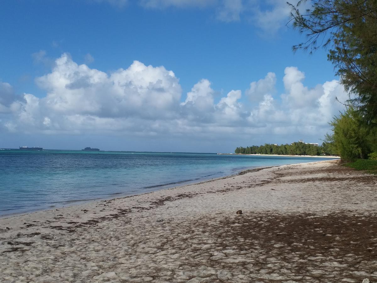 Saipan Beach Hotel Екстериор снимка